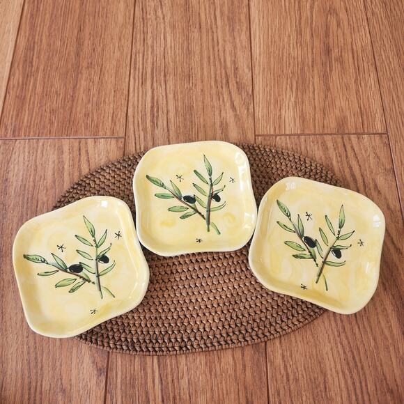 Julia Junkin 5" set of 3 yellow with black olive & branch print appetizer plates - Picture 1 of 8